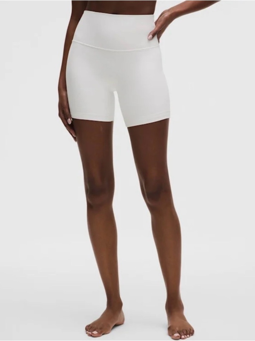 Lululemon Align 6” Short Size 6 High rise White